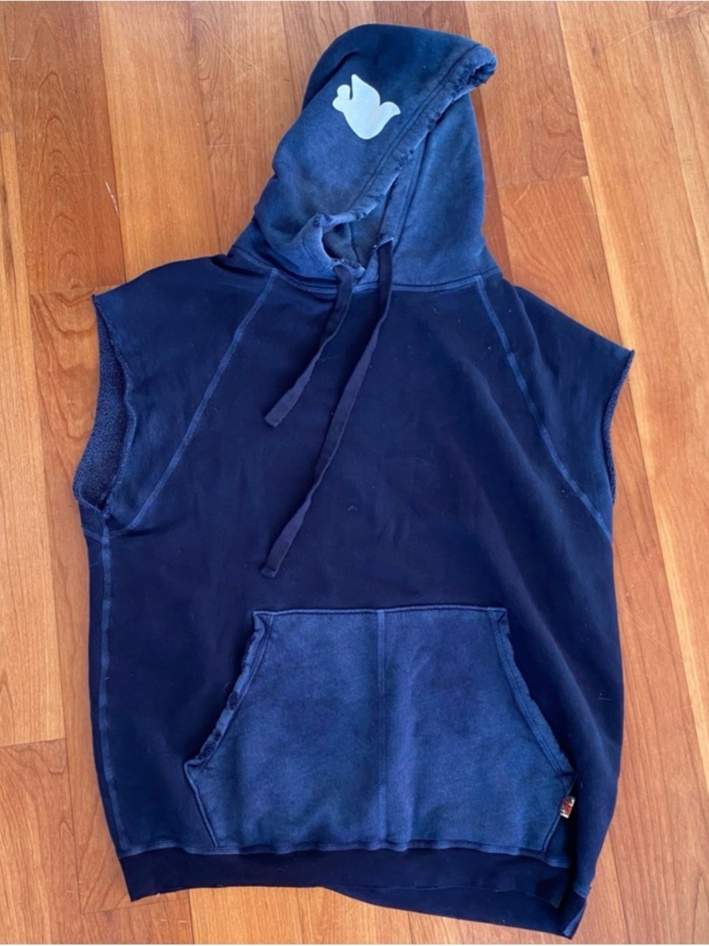 FREECITY cutoff hoodie. Size 2. M